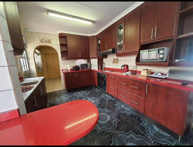 3 BEDROOM HOUSE SOLD IN MOTALABAD